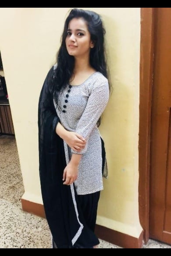 cheap call girls in Rajiv Chowk